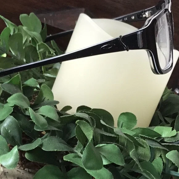 Oakley Glasses - Picture 2 of 6